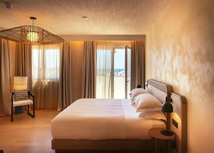 Cala Ponte, a Tribute Portfolio Hotel